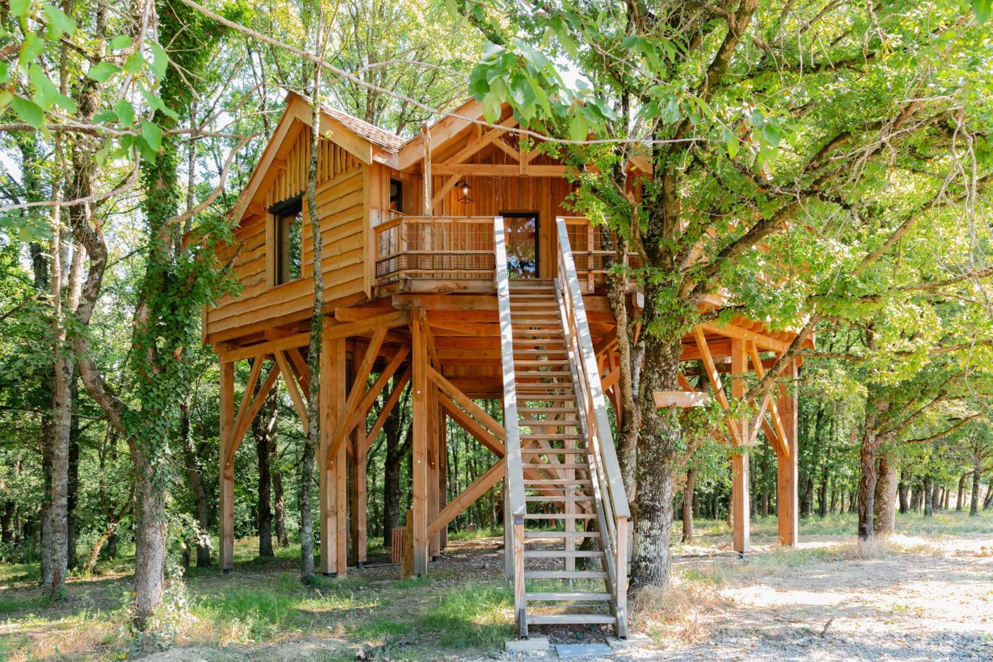 Dolce Et Cabane Berat Exterior photo